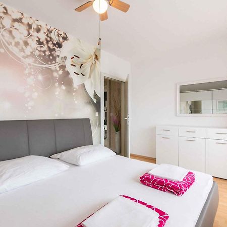 Apartment In Crikvenica 39210 מראה חיצוני תמונה